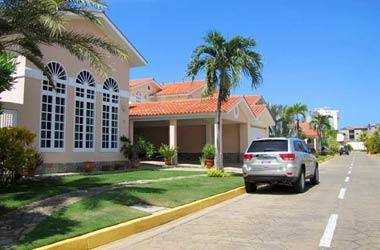 Exclusiva Villa Vacacional en Lomas de Guarame, Isla de Margarita